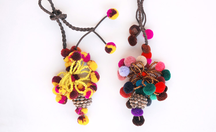 beads-pom-pom