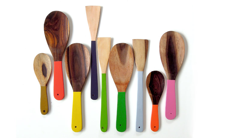 coloured-utensils